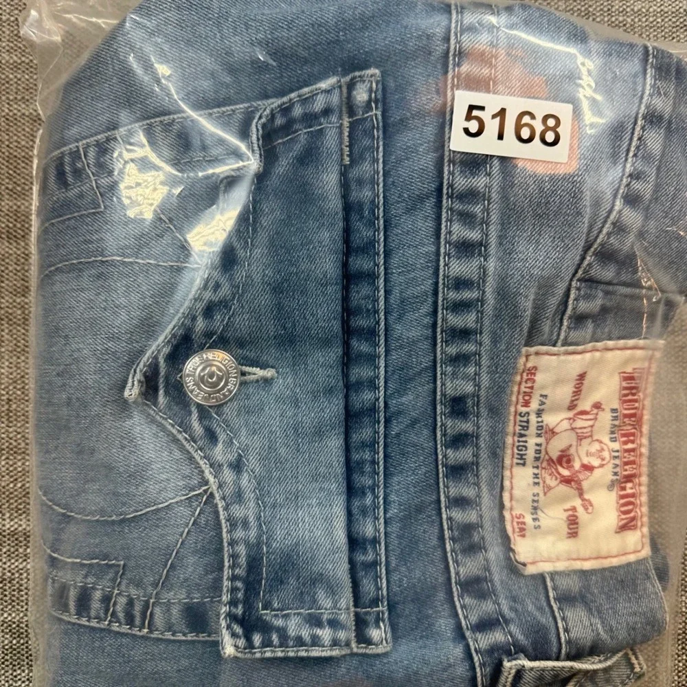 True Religion Straight Leg Jeans Mens 38 Blue  Medium Wash Y2K Denim